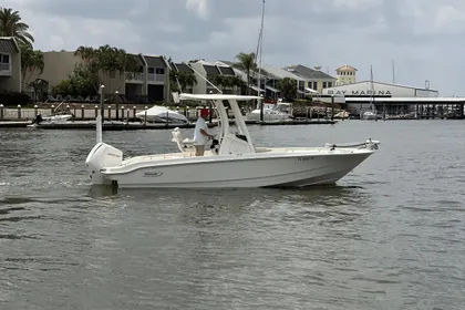 2023 Boston Whaler 220 Dauntless