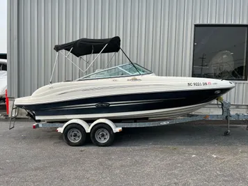 2007 Sea Ray 200 Sundeck