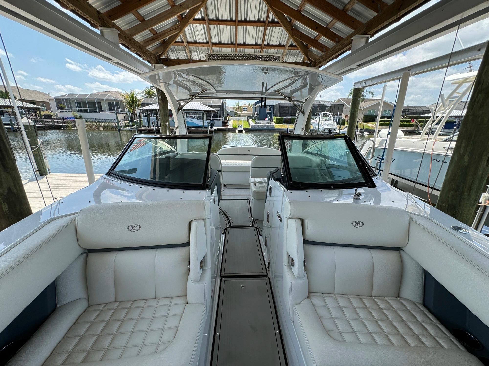 Used 2020 Cobalt 30 SC, 33764 Clearwater - Boat Trader