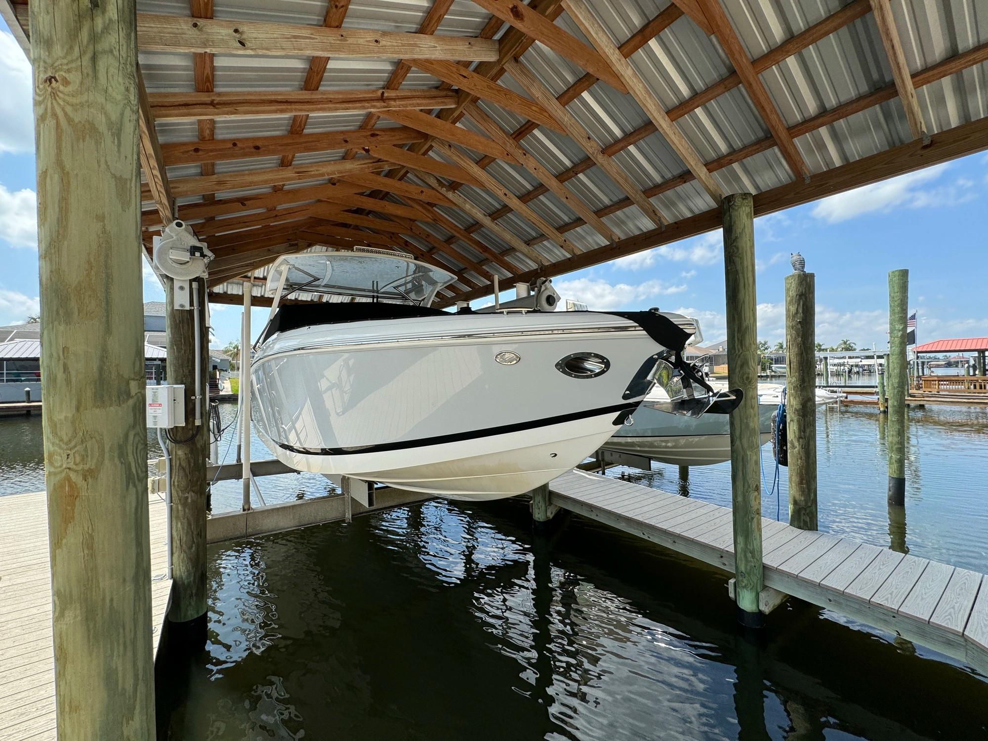 Used 2020 Cobalt 30 SC, 33764 Clearwater - Boat Trader