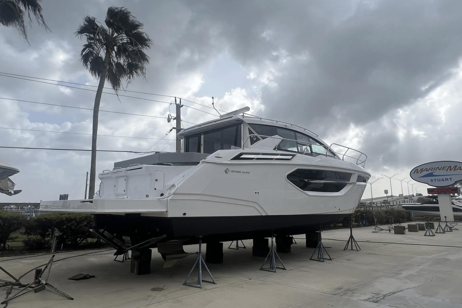 New 2024 Cruisers Yachts 42 Cantius 33062 Pompano Beach Boat Trader   9156108 957255146 0 180120241305 26 