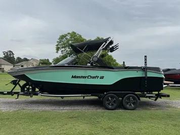 2024 MasterCraft XT24