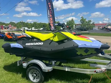 2024 Sea-Doo Waverunner Spark® Trixx™ For 3 Rotax® 900 ACE™ - 90 Ibr