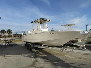 2022 Boston Whaler 250 Dauntless