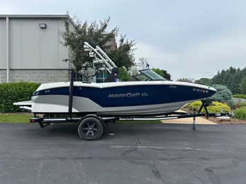 2021 MasterCraft NXT20