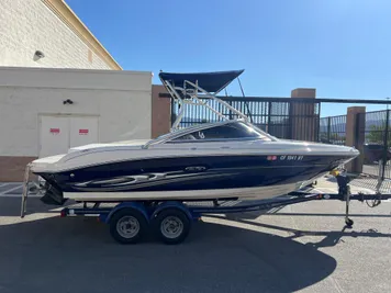 2005 Sea Ray 200 Select