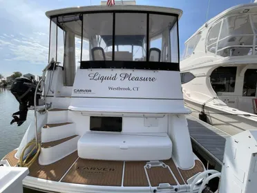 2001 Carver 396 Motor Yacht