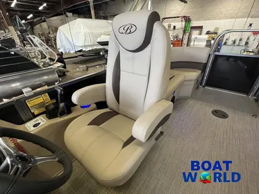 2024 Bentley Pontoons Legacy 200 Navigator Quad Lounge Pontoon & Honda 4