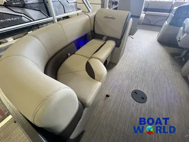 2024 Bentley Pontoons Legacy 200 Navigator Quad Lounge Pontoon & Honda 4