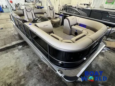 2024 Bentley Pontoons Legacy 200 Navigator Quad Lounge Pontoon & Honda 4