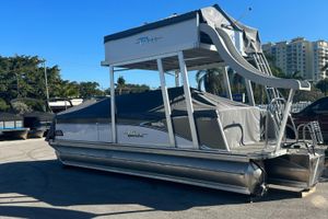 2023 Tahoe Pontoon 2585 funship