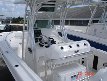 2012 Robalo R-260