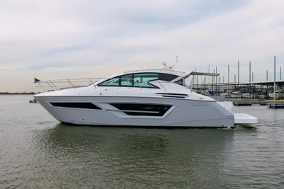 2024 Cruisers Yachts 46 Cantius