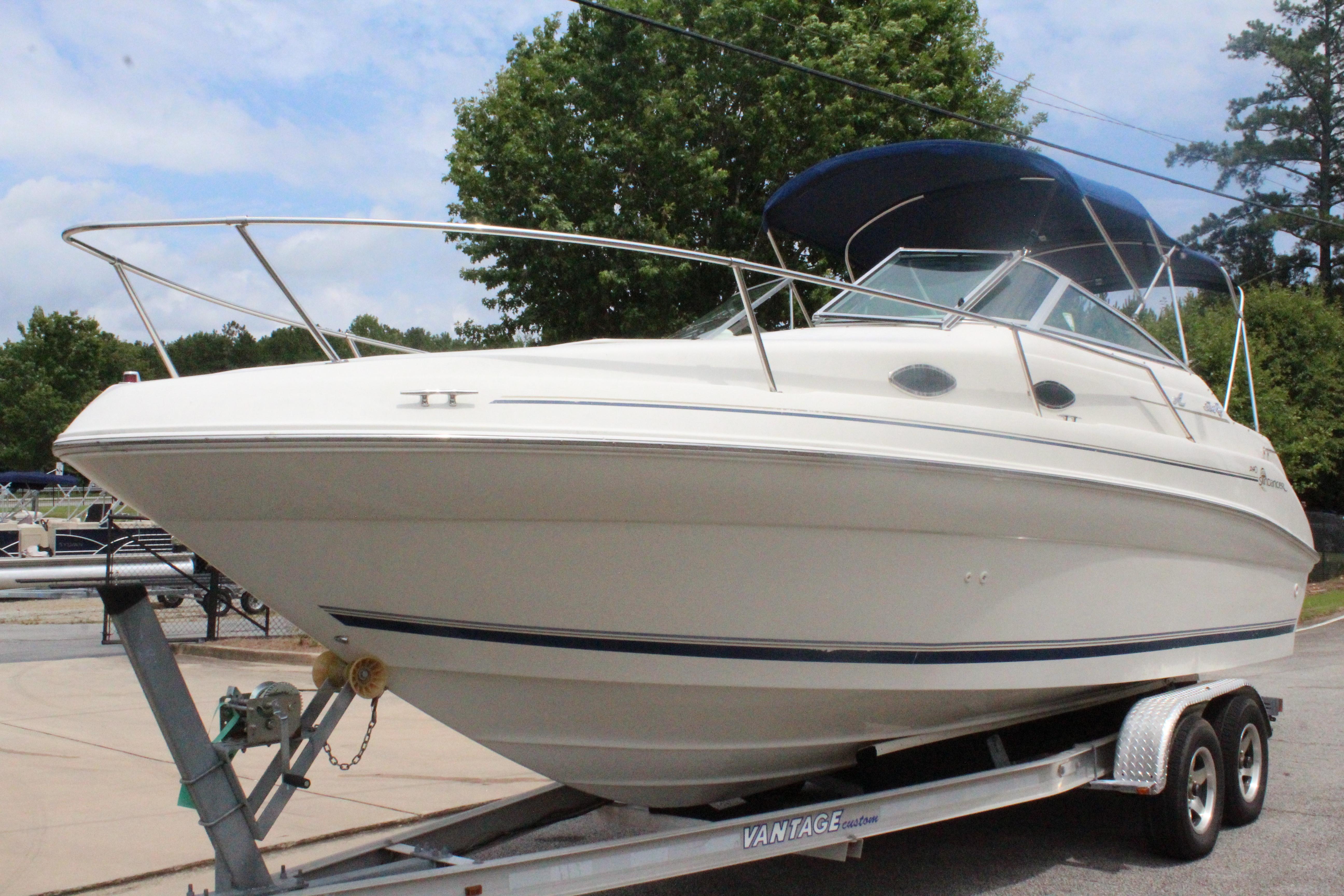 Shop Used 1999 Sea Ray 240 Sundancer For Sale In Buford | BoatTrader