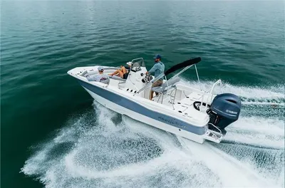 2023 NauticStar 211 Hybrid