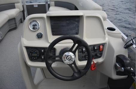 New 2023 SunChaser Vista 16 LR, 48843 Howell - Boat Trader