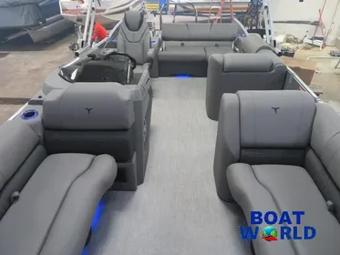 2024 Tahoe Cascade 2385 Swingback (VRB) Tritoon Pontoon & Hon