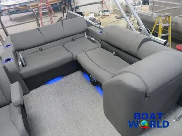 2024 Tahoe Cascade 2385 Swingback (VRB) Tritoon Pontoon & Hon