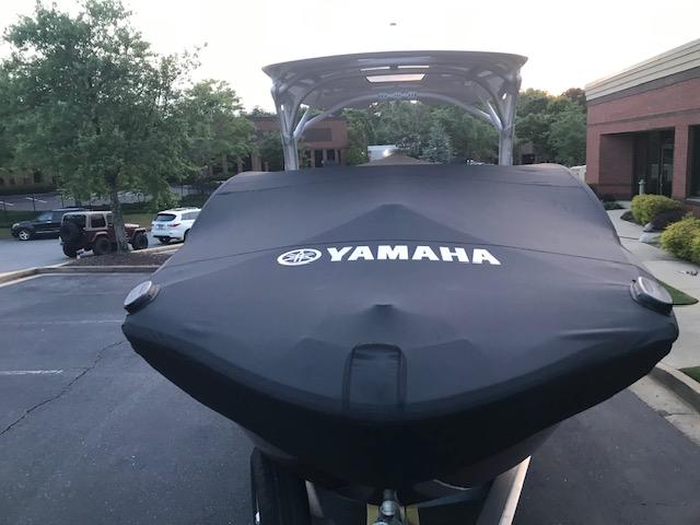 2021 Yamaha Boats 275 SD
