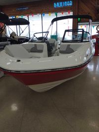 2022 Bayliner VR6 Bowrider - Outboard
