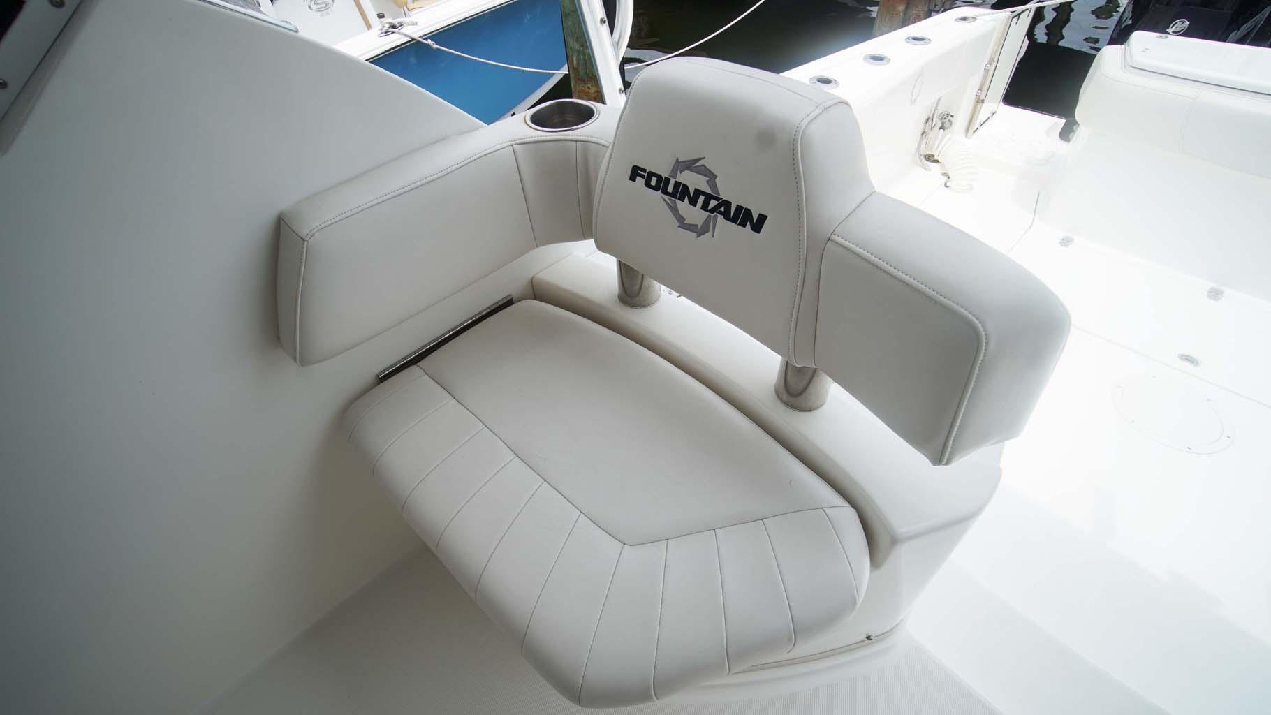Aft Starboard Seating