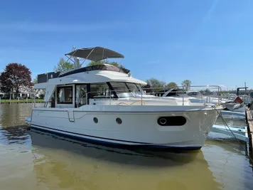 2023 Beneteau Swift Trawler 41 Fly