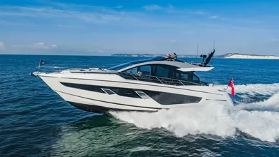 2024 Sunseeker 65 Sport Yacht