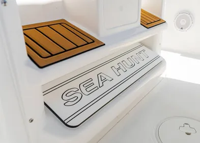 2025 Sea Hunt Ultra 275 SE