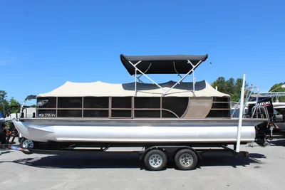 2019 Bentley Pontoons 253 Elite Admiral