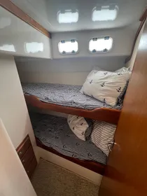 2005 Cabo Flybridge