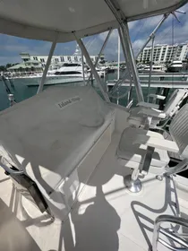 2005 Cabo Flybridge