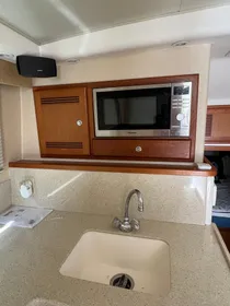 2005 Cabo Flybridge