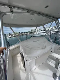 2005 Cabo Flybridge