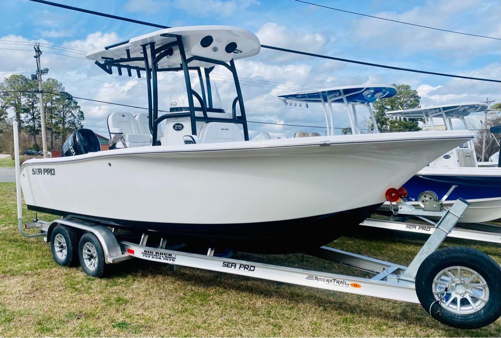 New 2023 Sea Pro 219 Center Console 28560 New Bern Boat Trader