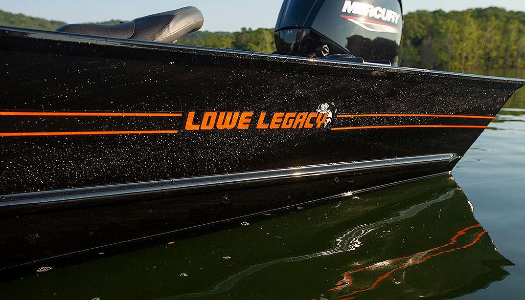 Lowe® Legacy Stinger Tribute Bass Boat: Built for Maximum Utility