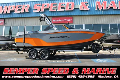 2023 MasterCraft XT22 # FJ8K