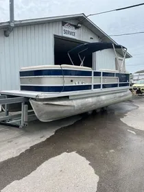 2012 Crest 210 Wave Sun Sport