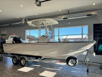 2024 Boston Whaler 210 Montauk