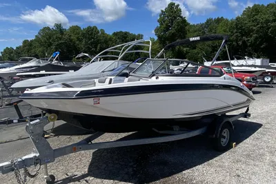 2019 Yamaha Boats SX190 (Pending)