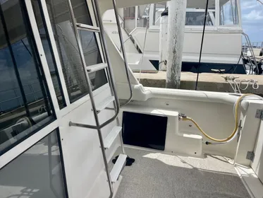 2004 Meridian 490 Pilothouse