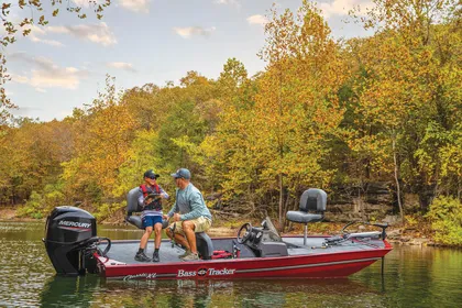 Bass Tracker Classic XL Aluminum Fishing Boat