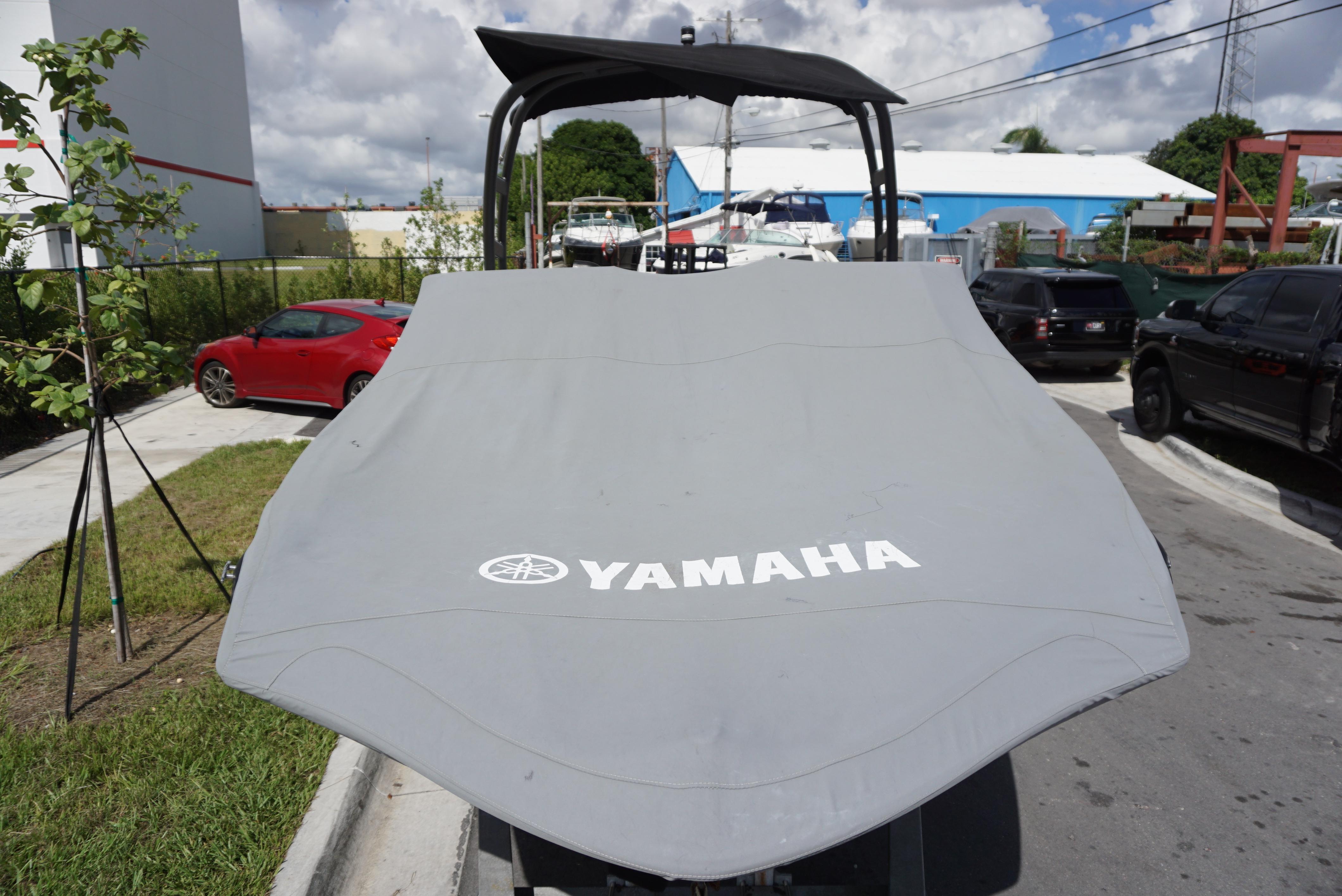 2019 Yamaha Boats AR 195