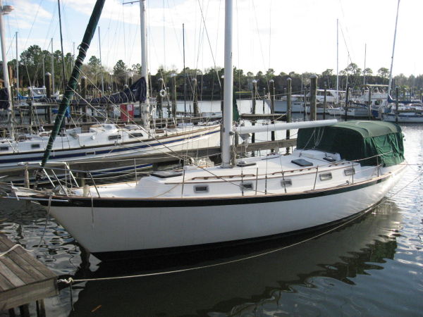 Shop Used 1980 Pearson 424 For Sale In Kemah | BoatTrader