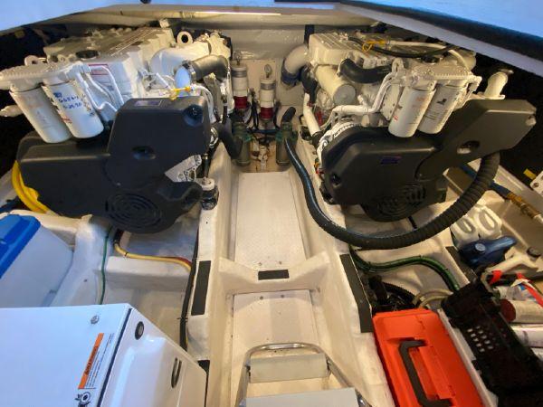 Sabre 40 Sedan - Tempest - In Storage - Engine Compartment