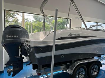 2022 Hurricane sd217 ob