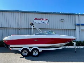 2006 Sea Ray 205 Sport