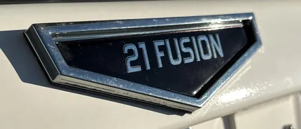 2024 Avid 21 Fusion