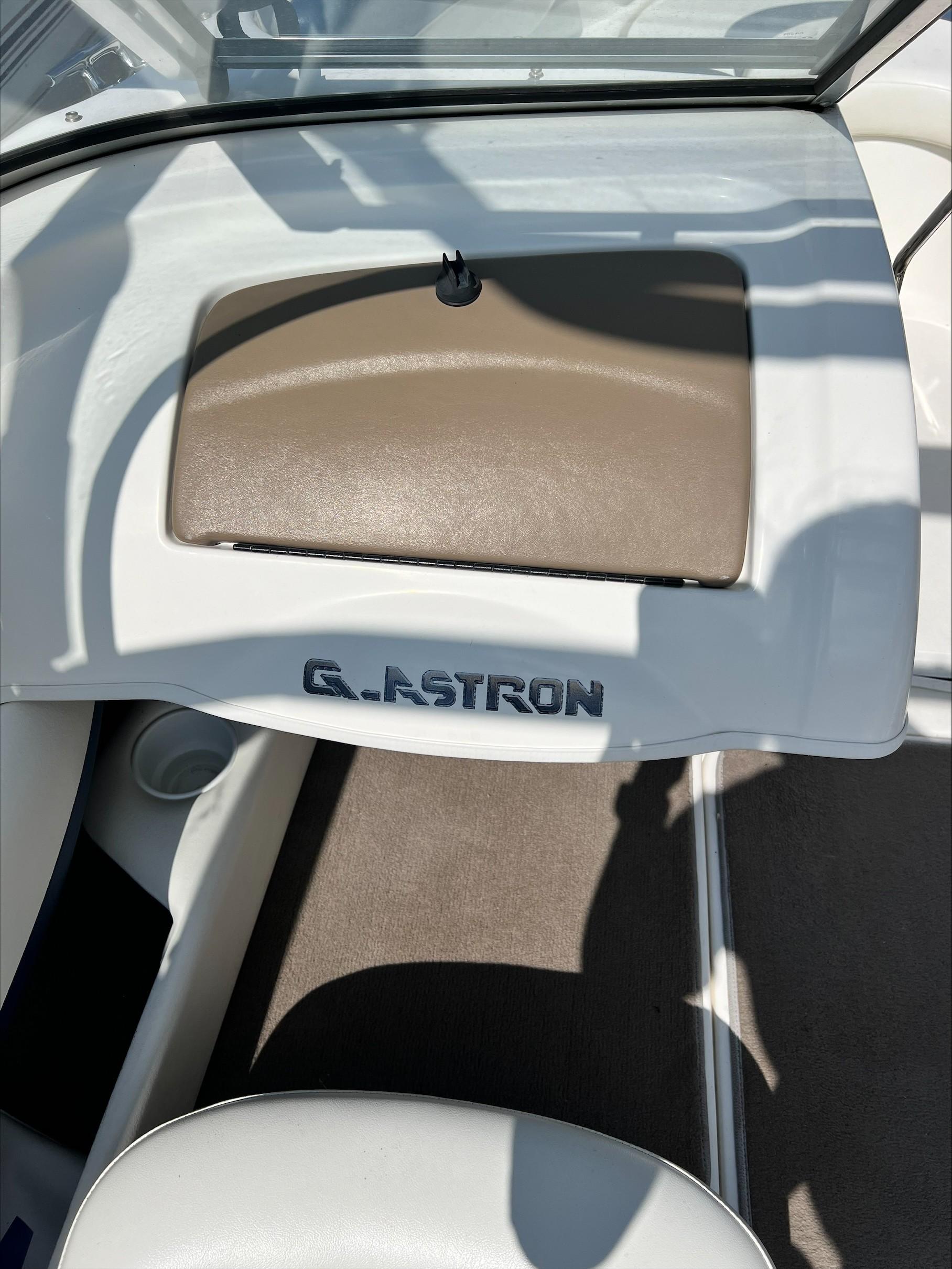 2001 Glastron SX175VEC
