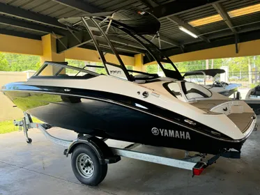 2024 Yamaha Boats 195S