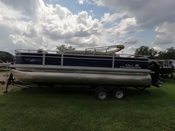 2024 Sun Tracker 22 XP-3 FISHING BARGE